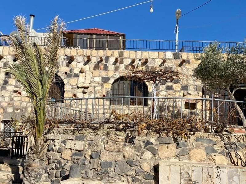 Al-Karak Countryside And Hotel Al-Qasr Exterior foto