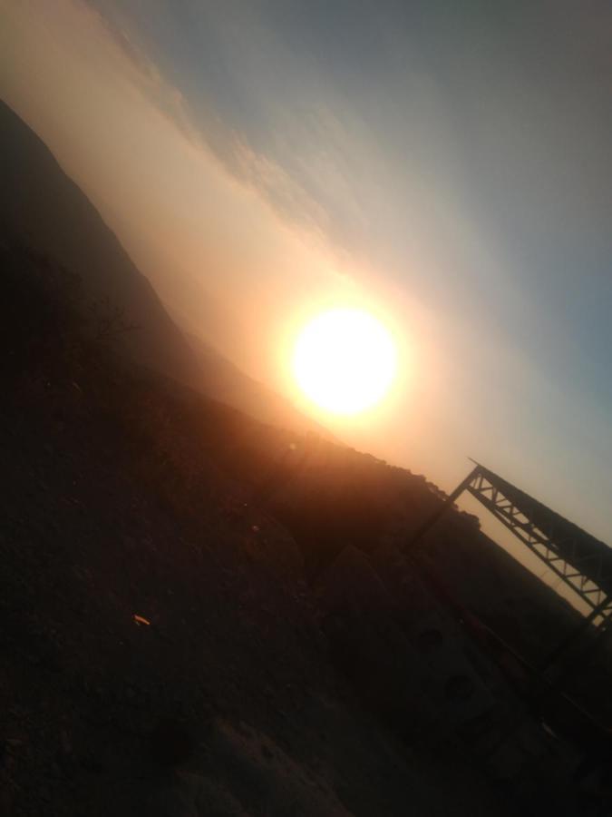 Al-Karak Countryside And Hotel Al-Qasr Exterior foto